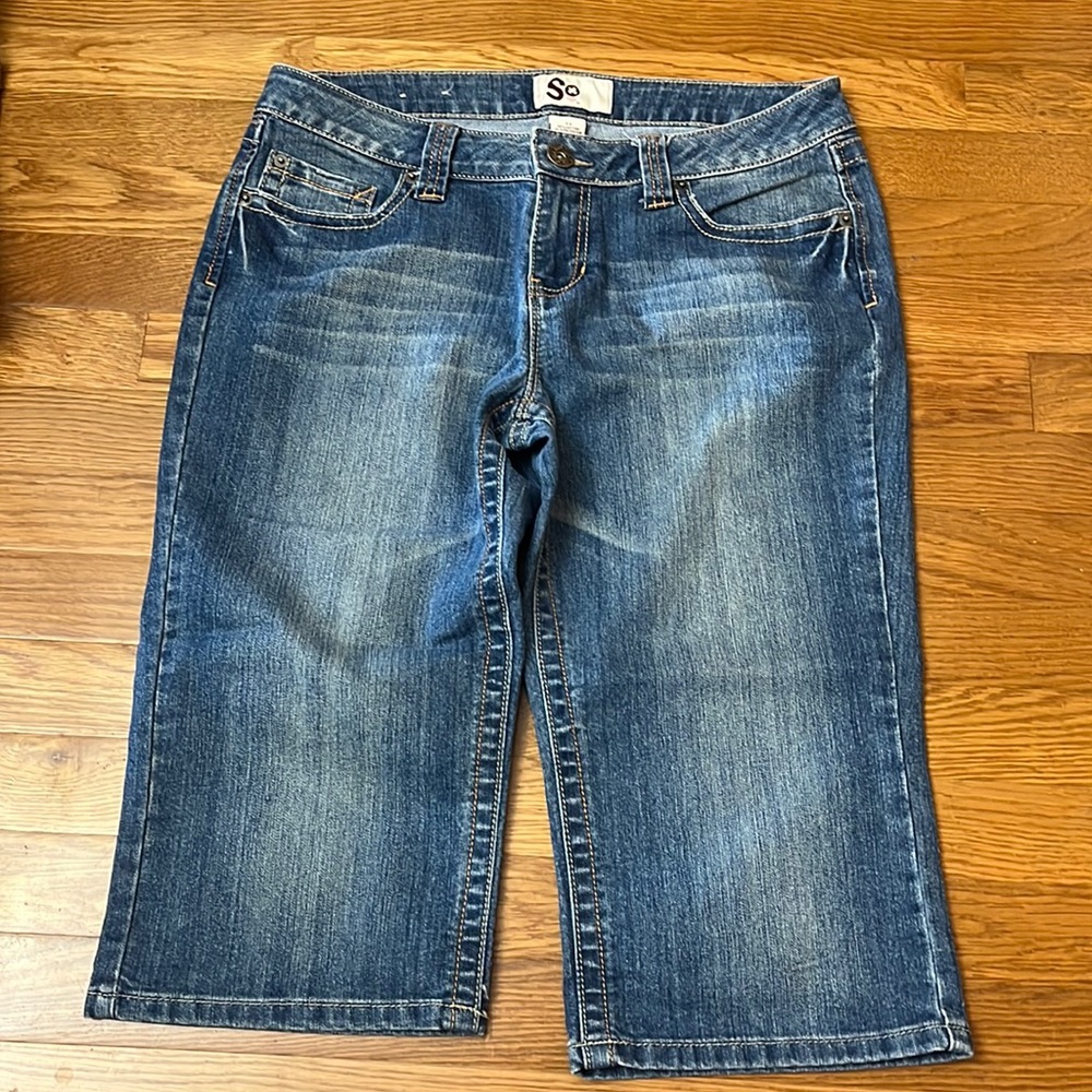 SO knee length shorts sz 11